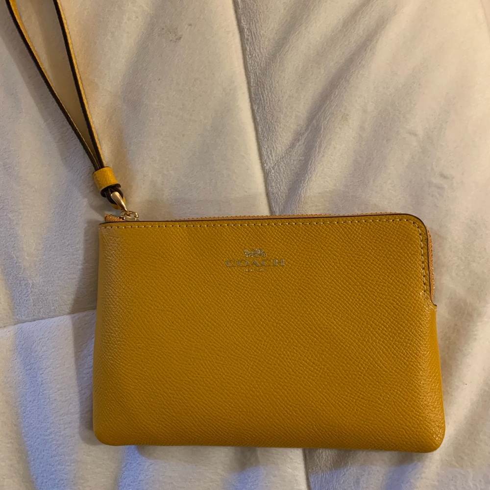 NEW Coach Wristlet